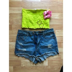 BDG cheeky denim short 🍑